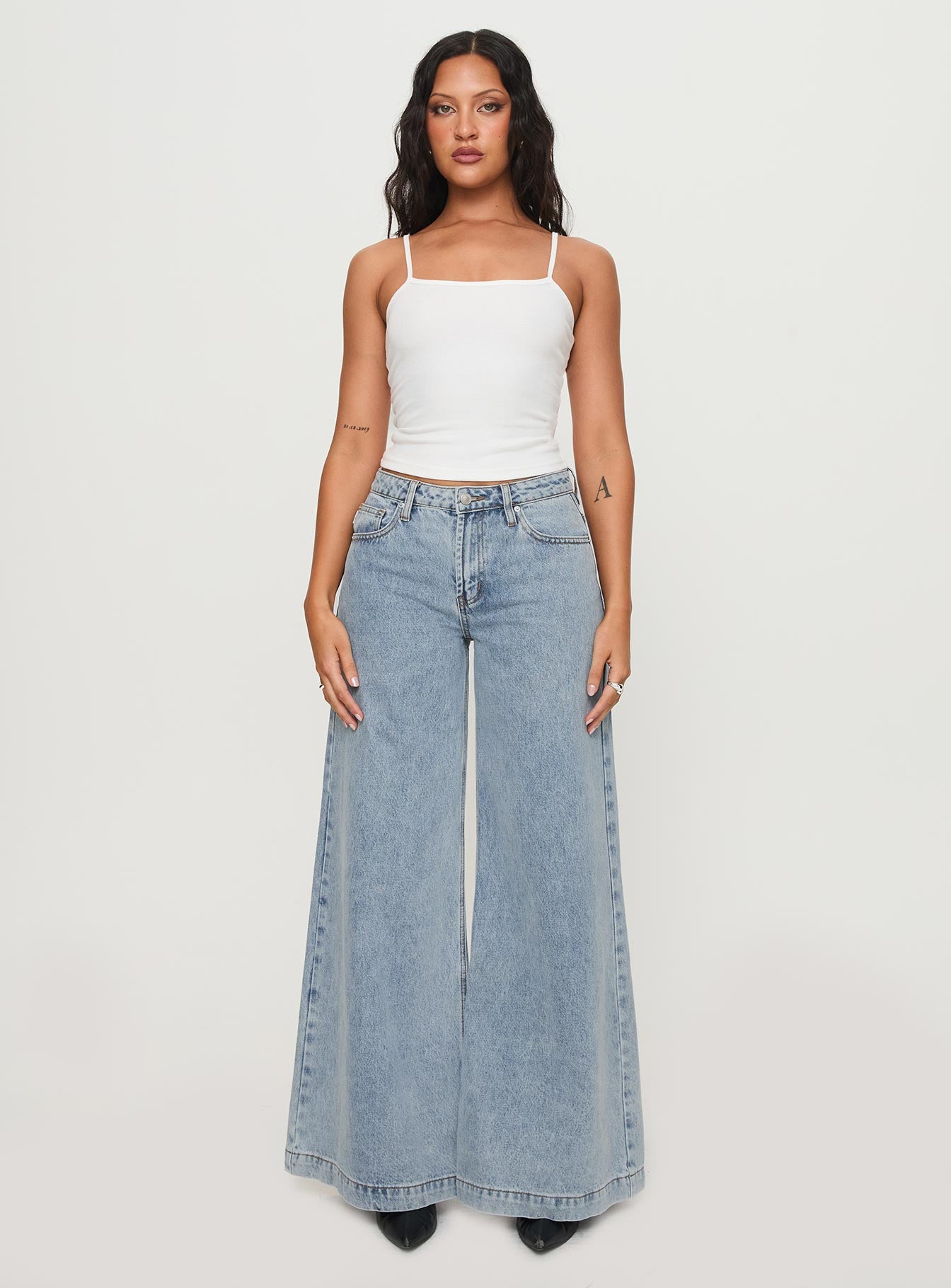 Toby Low Ultra Baggy Jean Light Wash